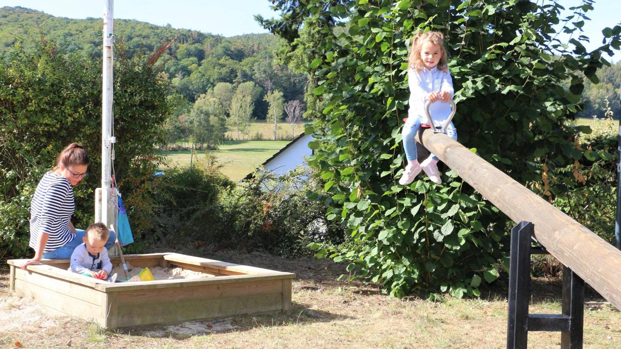 Ferienhaus Schoene Aussicht Ferienwohnung Rot Hemfurth-Edersee Eksteriør bilde